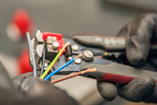 Best Industrial Electrical Services  in Savage, MN